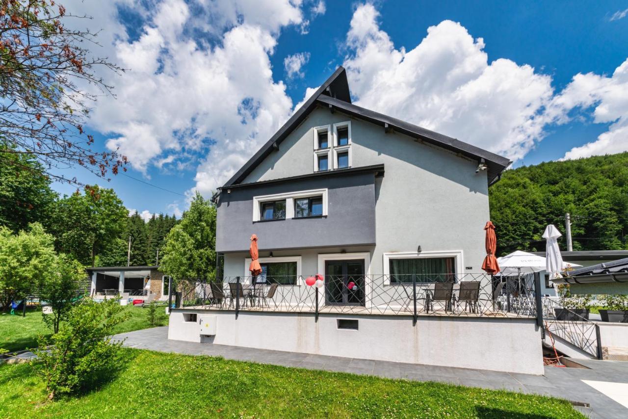 Bed and Breakfast Mira By Atra Teşila Exterior foto
