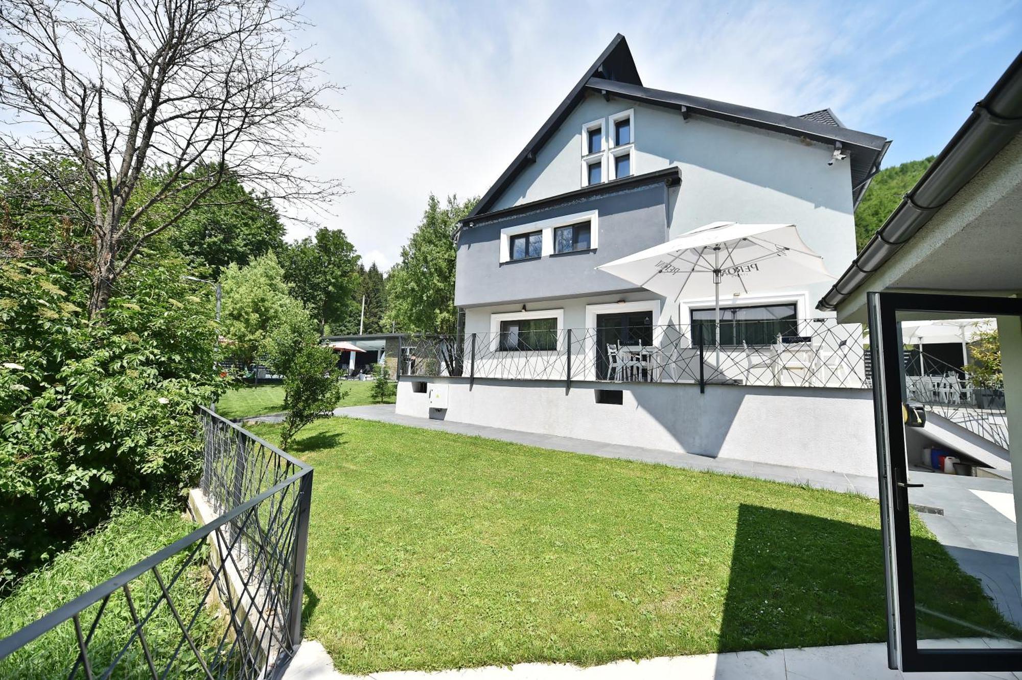 Bed and Breakfast Mira By Atra Teşila Exterior foto